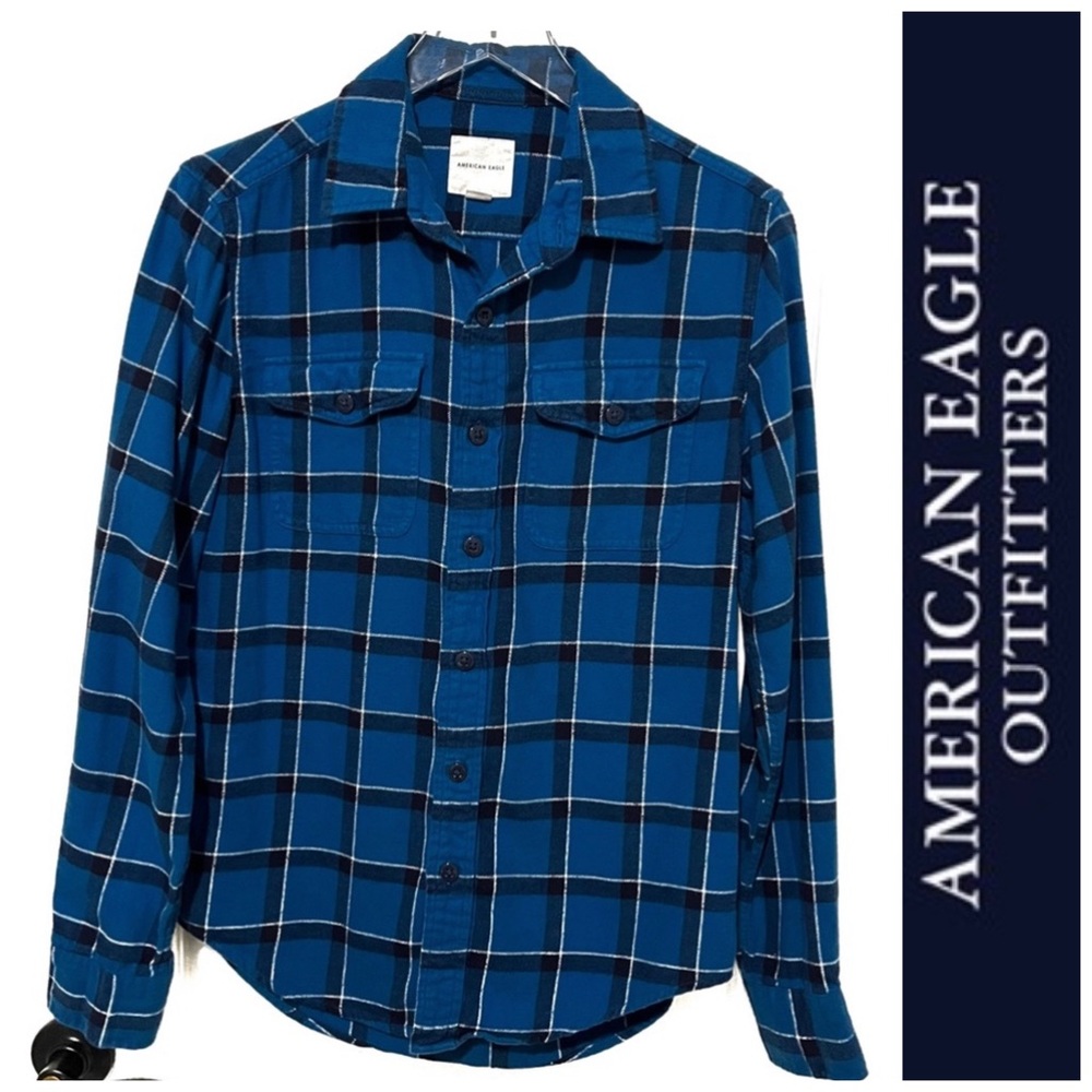 American Eagle Plaid Button Down Shirt Small
